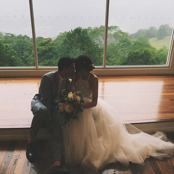 Đám cưới vạn người mơ của cặp đôi nổi tiếng cộng đồng mạng quốc tế - 11