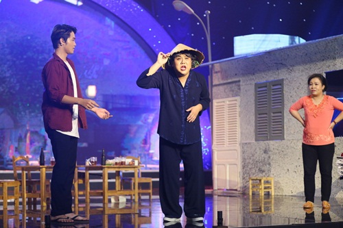 Cười xuyên Việt tập 9: Con gái NSƯT Kim Tử Long gây xúc động với chuyện tình buồn - 8