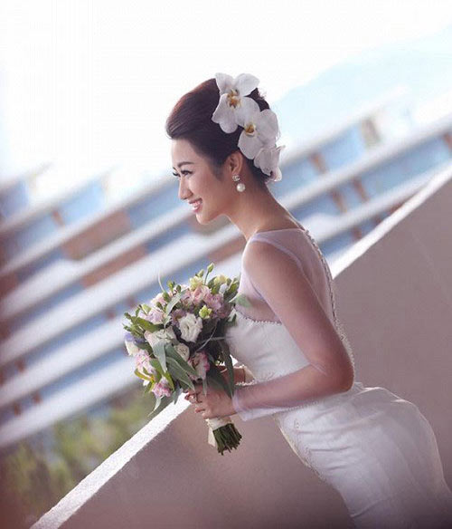 Hoa hậu Bản sắc Việt Thu Ngân kết hôn ở tuổi 21 với doanh nhân hơn 19 tuổi - 3