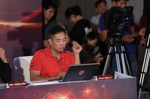 Ông xã Cẩm Ly kinh ngạc trước chàng trai có khả năng giả giọng Khánh Ly - 5