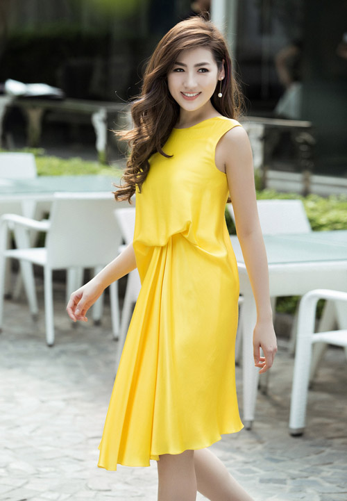 Á hậu Tú Anh gợi ý chọn váy đầm du xuân tôn dáng che khuyết điểm - 13
