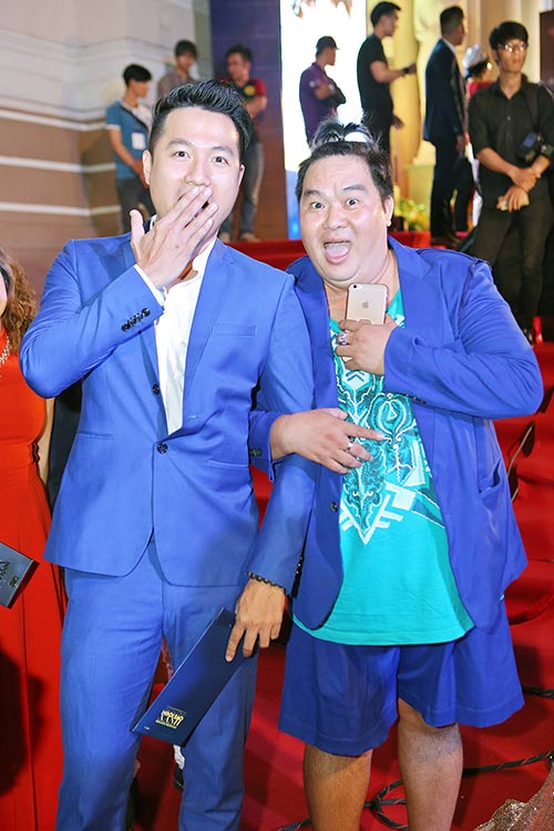 Nguyên Vũ ôm eo Phạm Hương, tình tứ Trúc Diễm trên thảm đỏ - 12