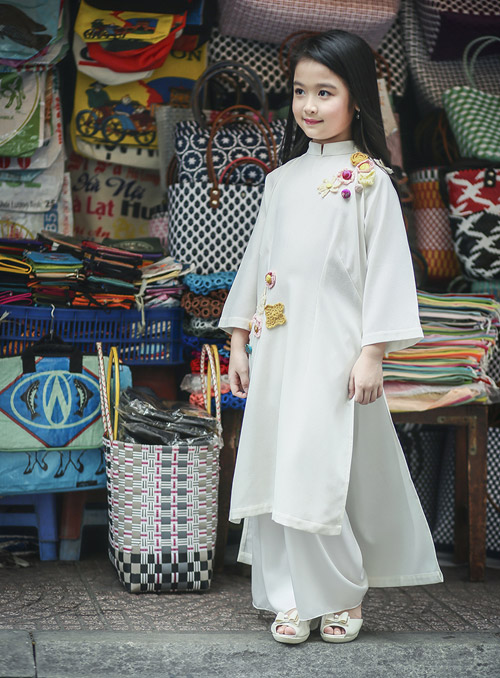 Tiểu mỹ nhân xinh nhất Việt Nam lại thôi miên mọi ánh nhìn - 2