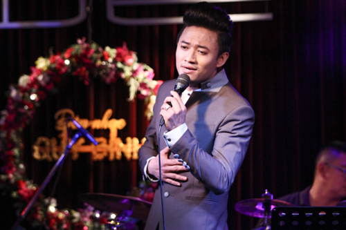 Quý Bình lần đầu khoe mẹ, Mỹ Hồng vượt hàng trăm cây số đi từ thiện - 1