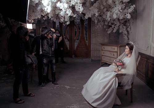 Hoa hậu Bản sắc Việt Thu Ngân hé lộ hậu trường ảnh cưới trước giờ ăn hỏi - 9