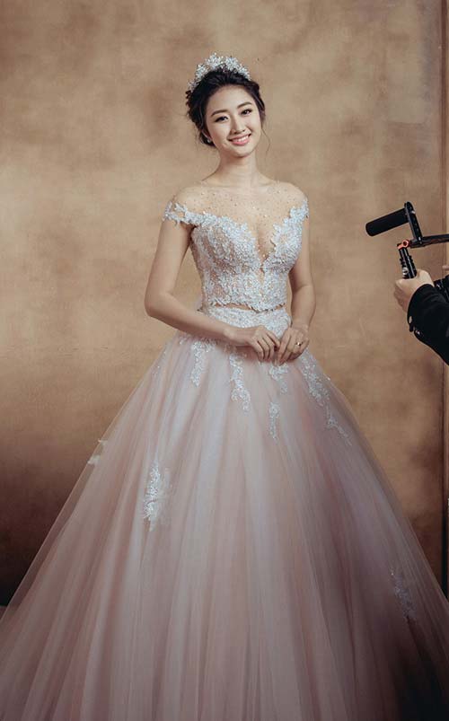 Hoa hậu Bản sắc Việt Thu Ngân hé lộ hậu trường ảnh cưới trước giờ ăn hỏi - 6