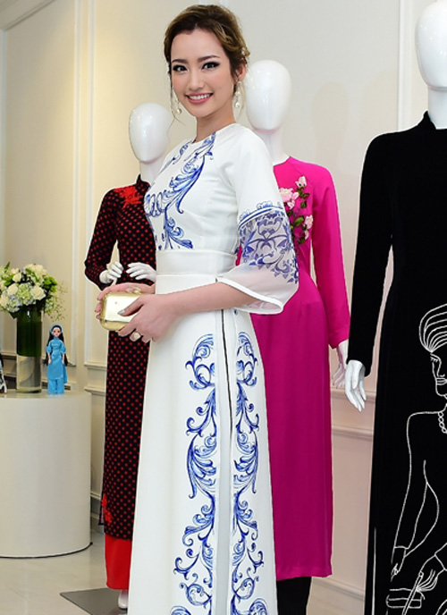 Tết đến Xuân sang, phải diện váy áo in 3 họa tiết này mới hừng hực sắc xuân - 17