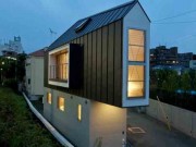 Nhà đẹp - Nhìn ngoài thì bé và mỏng dính nhưng vào trong nhà mới thấy thật sự choáng váng