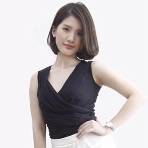 5 cô con gái càng lớn càng xinh đẹp, sành điệu hơn người của sao Việt - 2