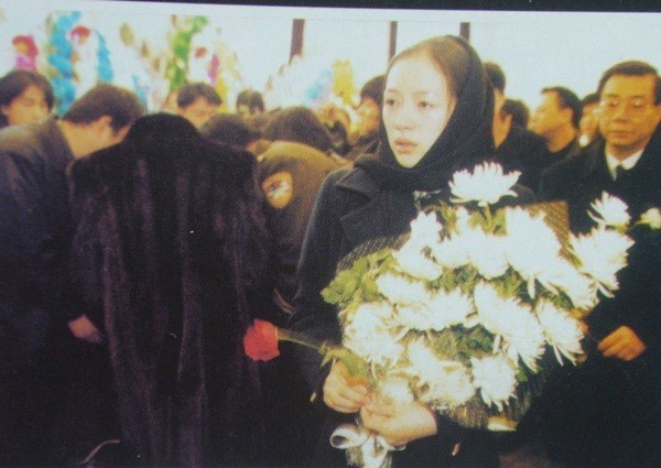 Công bố bức ảnh trong tai nạn amp;#34;Hàm Hươngamp;#34; Lưu Đan của Hoàn Châu Cách Cách - 6