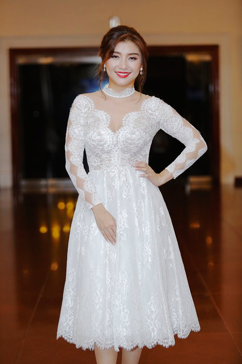 Đi sự kiện một mình, Phi Thanh Vân vẫn quyến rũ, amp;#34;át víaamp;#34; đàn em - 5