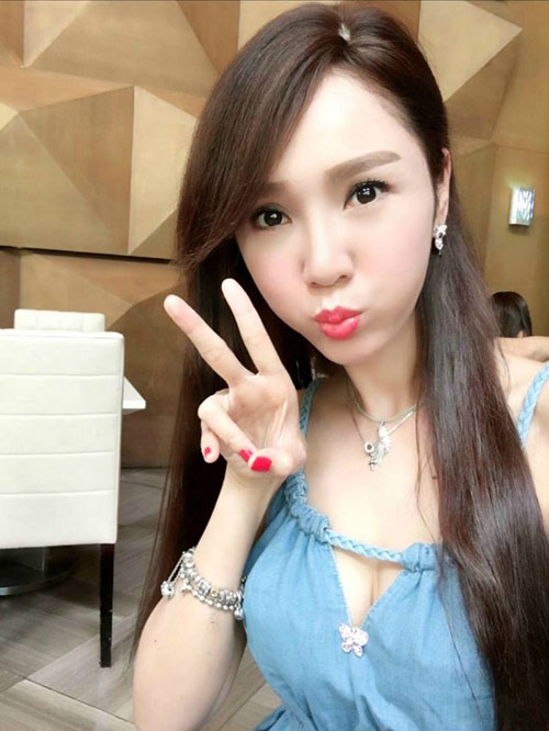 Bị lộ tuổi thật, amp;#34;người đẹp nói dốiamp;#34; Helen Thanh Đào gây bất ngờ vì quá trẻ đẹp - 9