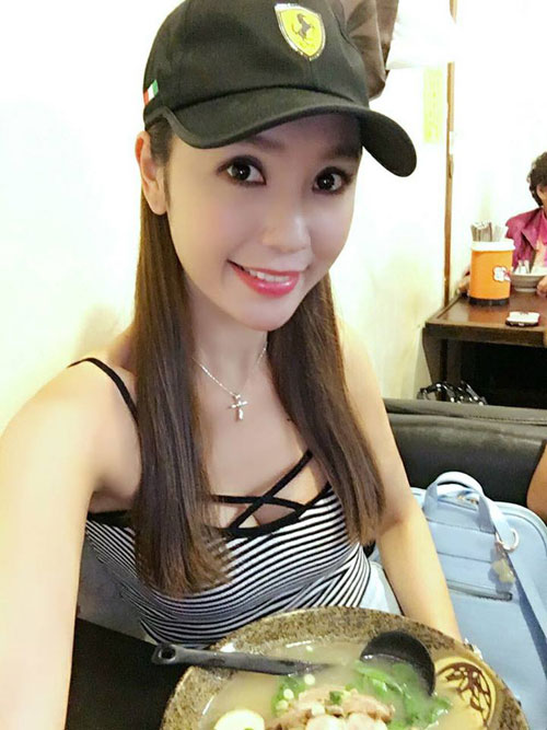 Bị lộ tuổi thật, amp;#34;người đẹp nói dốiamp;#34; Helen Thanh Đào gây bất ngờ vì quá trẻ đẹp - 3