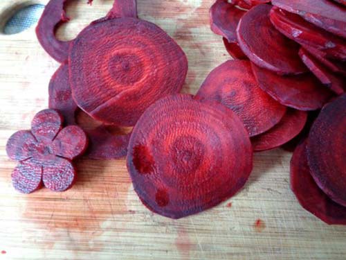 Chỉ với 1 củ dền chưa đến 10 ngàn mà có ngay mái tóc đỏ đẹp như nhuộm ngoài tiệm về - 3