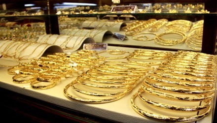 Giá vàng hôm nay 13/1: Vàng giảm mạnh, tỷ giá vẫn ổn định - 1