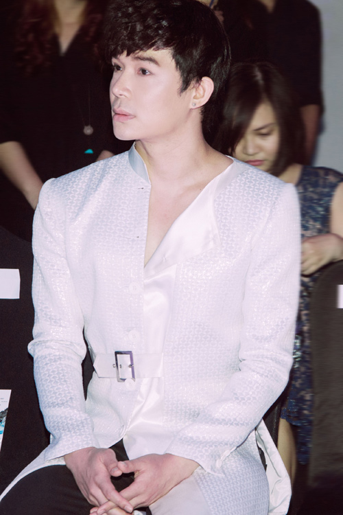 Sau khi công khai việc ly hôn, amp;#34;gái 1 conamp;#34; Anh Thư thân thiết bên Nathan Lee - 10