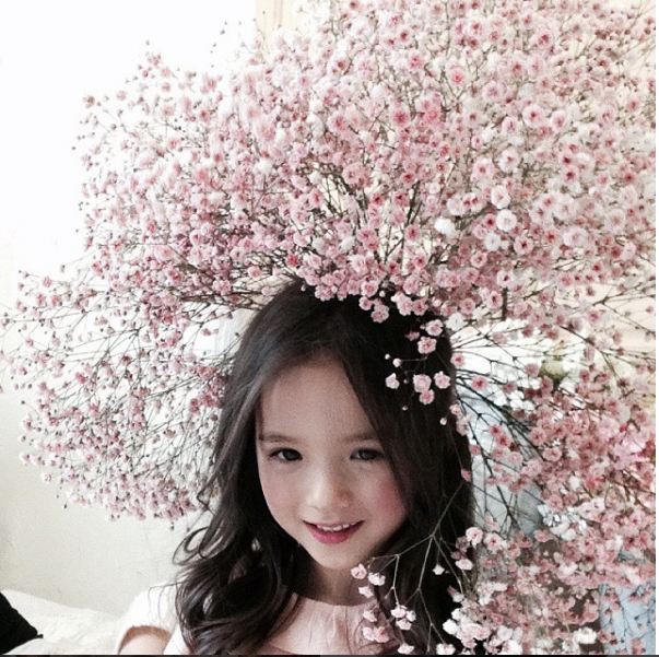 Chắc chắn bạn sẽ phải tấm tắc khen mãi khi ngắm cô bé xinh hơn cả tranh vẽ này - 6