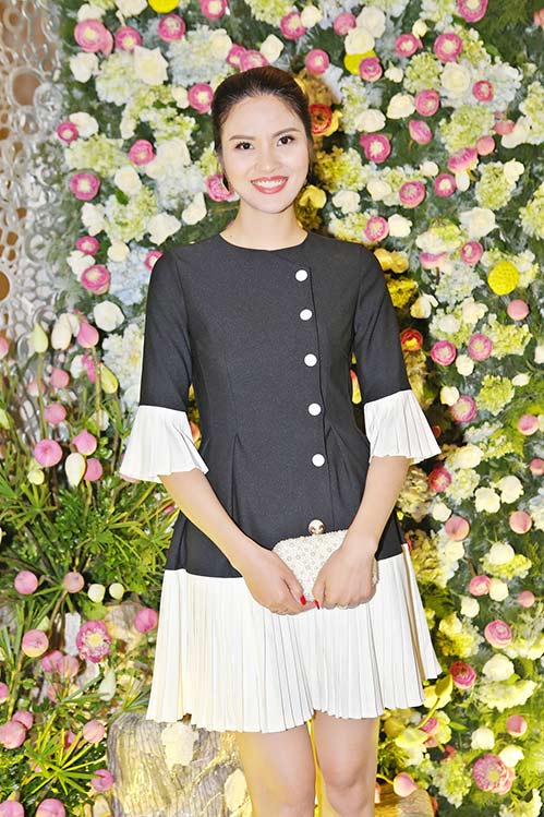 Nguyên Vũ an ủi amp;#34;gái quêamp;#34; Lê Thị Phương bị lẻ bóng, lạc lõng giữa dàn sao Việt - 3