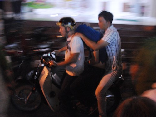 Vụ sát hại nữ sinh: Hung thủ 2 lần quay lại hiện trường xóa dấu vết - 1