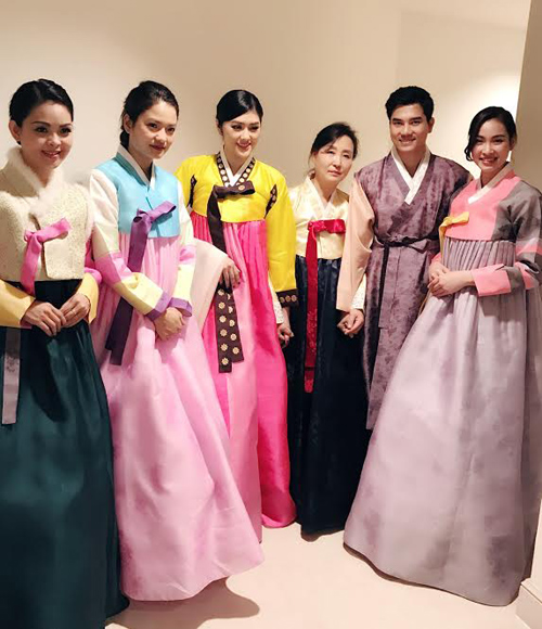 Vương Thu Phương chịu lạnh tê tái để tạo dáng dưới trời mưa tuyết - 4