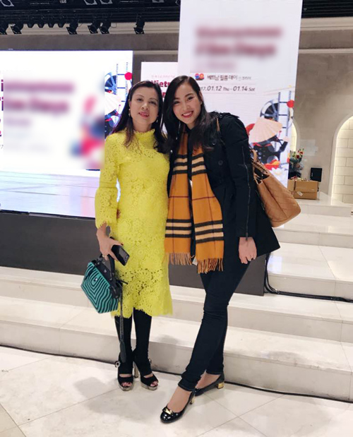 Vương Thu Phương chịu lạnh tê tái để tạo dáng dưới trời mưa tuyết - 2