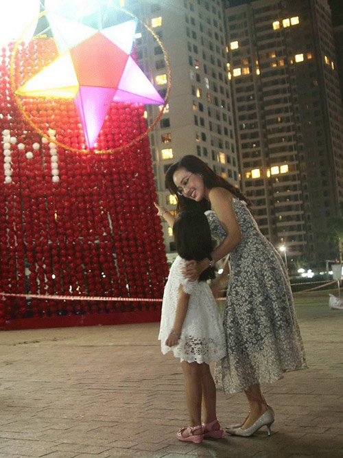 Hé lộ khoảnh khắc bên gia đình ấm áp của BTV Hoài Anh - 8