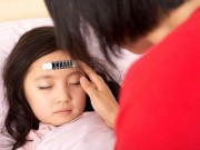Sức khỏe - Nên lựa chọn thuốc hạ sốt như thế nào mới đúng?