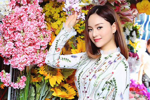 Lan Phương: amp;#34;Bạn trai cũ nghĩ bố tôi mang con gà cúng lên tầng... ăn một mìnhamp;#34; - 6