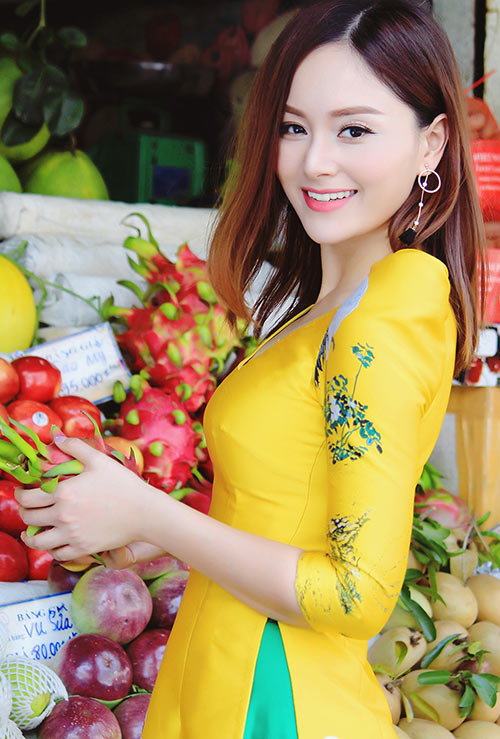 Lan Phương: amp;#34;Bạn trai cũ nghĩ bố tôi mang con gà cúng lên tầng... ăn một mìnhamp;#34; - 4