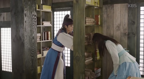 Hwarang tập 10: Cuối cùng, Park Seo Joon cũng hôn được Go Ara - 6