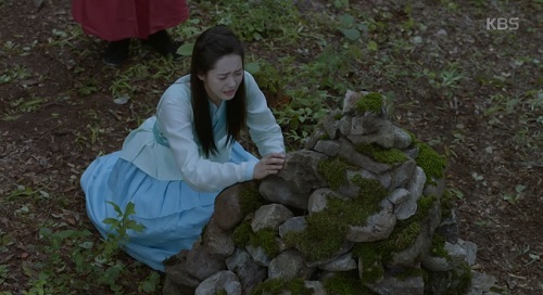 Hwarang tập 10: Cuối cùng, Park Seo Joon cũng hôn được Go Ara - 8
