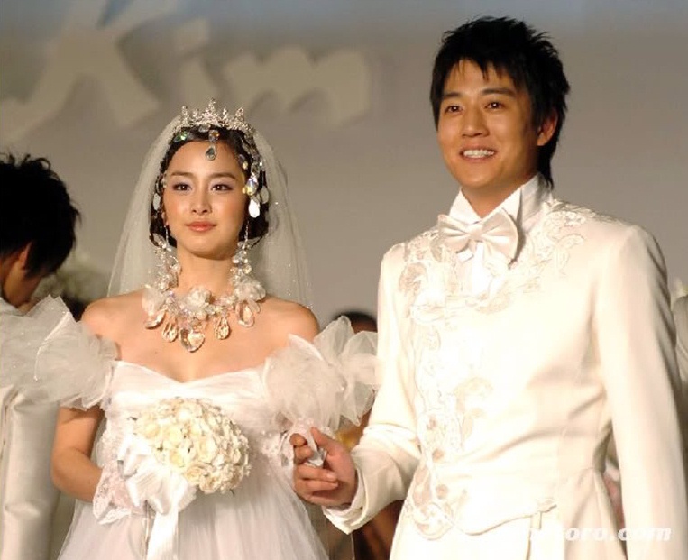 Trước khi kết hôn với Bi, “người tình” của Kim Tae Hee là những ai? - 3