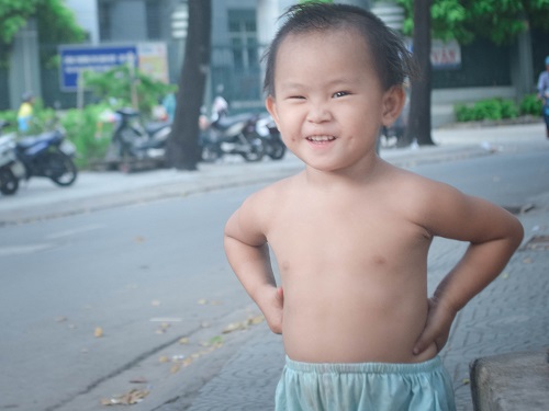 Gia đình hơn 4 năm nhặt rác, đón tết trên chiếc xe đẩy 1m2 - 5
