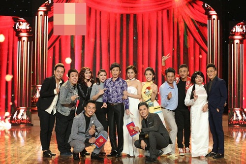 Cười xuyên Việt tập 11: Bà xã của Gia Bảo sụt sùi khóc khi chồng diễn - 18