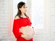 Bà bầu - Nói không với mỹ phẩm, mẹ trẻ 1998 vẫn được phong 'bà bầu đẹp nhất vịnh Bắc Bộ'