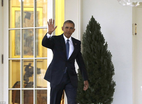 Cay mắt hình ảnh gây thương nhớ cuối cùng của ông Obama tại Nhà Trắng - 1