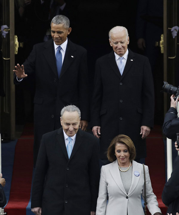 Cay mắt hình ảnh gây thương nhớ cuối cùng của ông Obama tại Nhà Trắng - 2