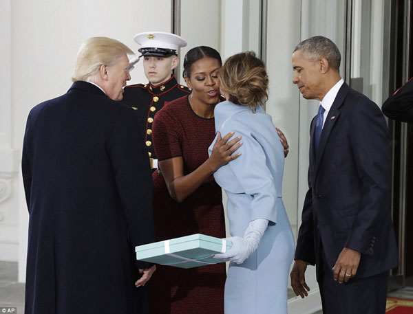 Cay mắt hình ảnh gây thương nhớ cuối cùng của ông Obama tại Nhà Trắng - 5