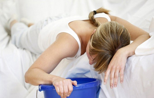 Phòng chống ngộ độc thực phẩm trong ngày Tết như thế nào? - 1