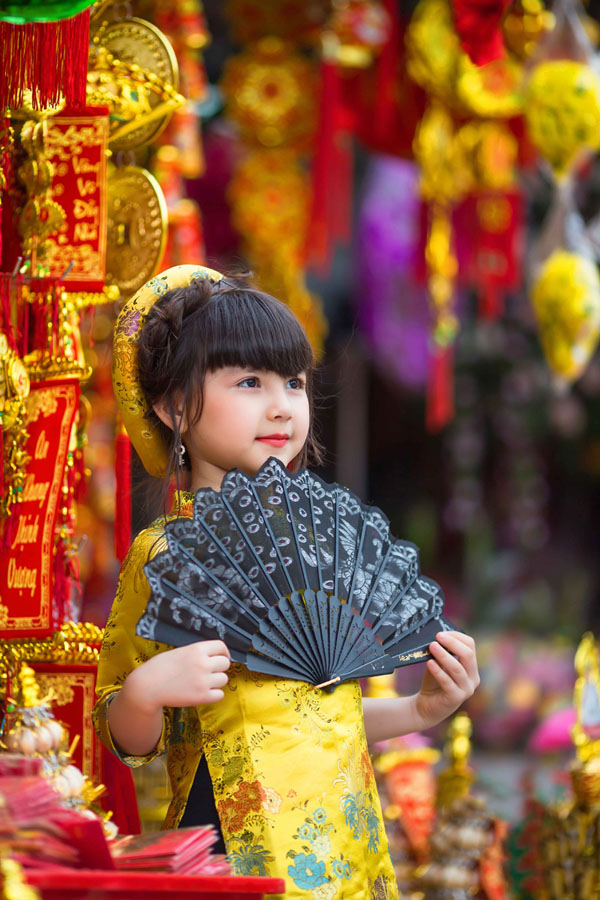 Cô bé lai Việt - Đức đẹp như trong tranh khiến ai nhìn cũng muốn amp;#34;rụng timamp;#34; - 7