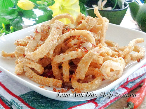 Bì heo chiên giòn xóc muối ớt giòn tan cho gia đình ăn chơi - 11