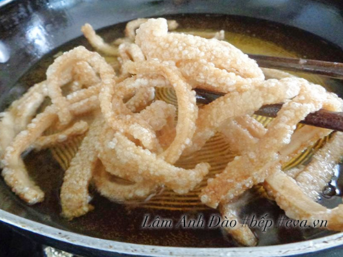 Bì heo chiên giòn xóc muối ớt giòn tan cho gia đình ăn chơi - 7