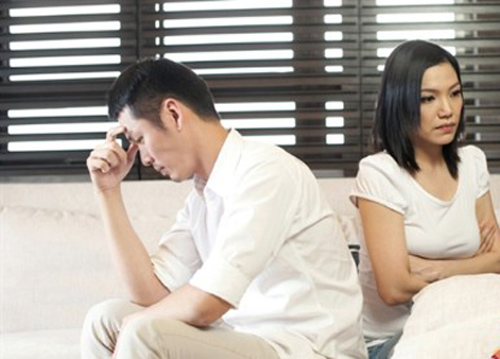 Sống không ra sống chỉ vì chồng nghèo lại sĩ - 1