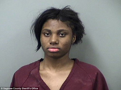 Thiếu nữ 17 tuổi đối mặt với án chung thân vì tội hiếp dâm