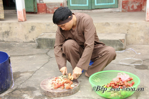 Có gì trong nồi cá kho nức tiếng làng Vũ Đại? - 7