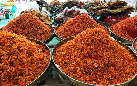 Hải sản chế biến khô Cà Mau tăng giá chóng mặt - 1