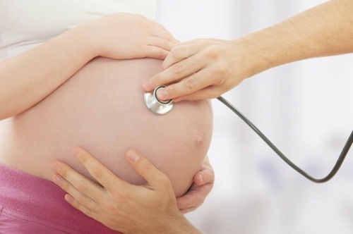 Làm gì khi qua ngày dự sinh mà con vẫn không chịu chui ra? - 1