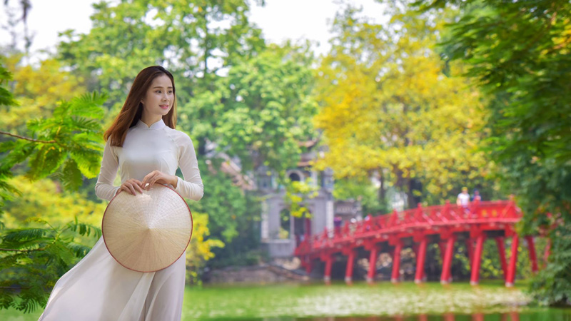 Người đàn ông amp;#34;giữ hồnamp;#34; cho áo dài Việt: Không cưỡng lại được nên phải chụp thôi! - 6