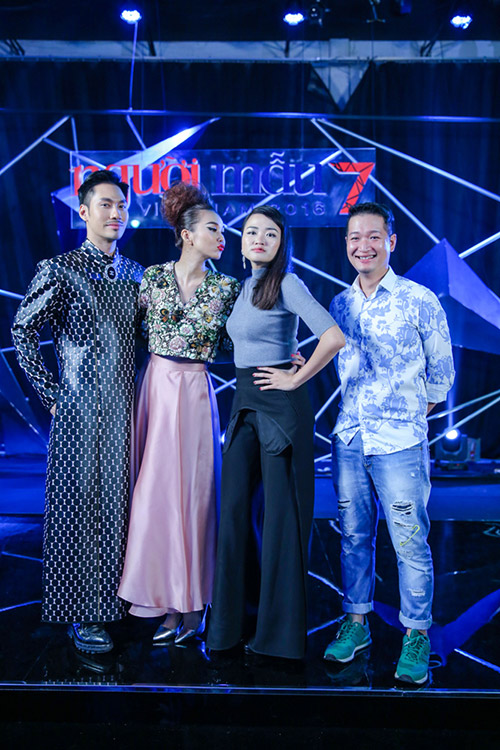 Năm qua, truyền hình Việt amp;#34;dậy sóngamp;#34; vì 4 trận tranh cãi căng như dây đàn này! - 14