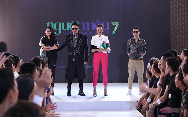 Năm qua, truyền hình Việt amp;#34;dậy sóngamp;#34; vì 4 trận tranh cãi căng như dây đàn này! - 13